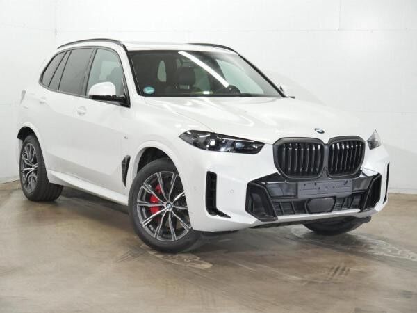 BMW X5 30d xDrive, "M Sport Pro", AHK, Drv. Ass., Park. Ass. Prof., H/K, Pano, uvm.