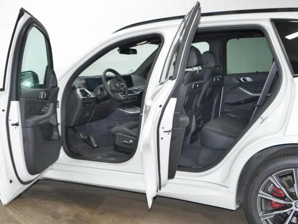 BMW X5 30d xDrive, "M Sport Pro", AHK, Drv. Ass., Park. Ass. Prof., H/K, Pano, uvm.