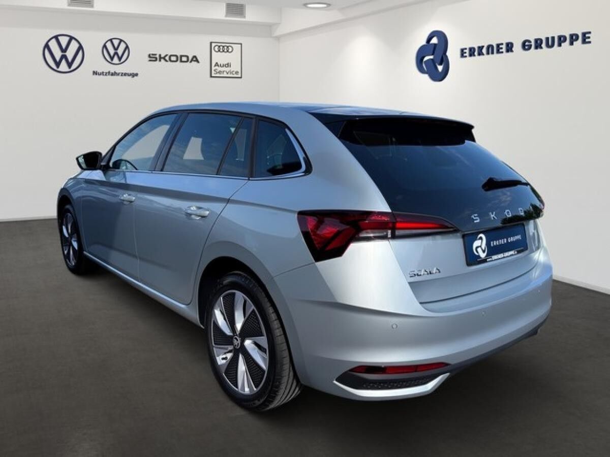 Skoda Scala 1.0 TSI DSG Selection +RFK+AHK+NAVI+PANO+SHZ+