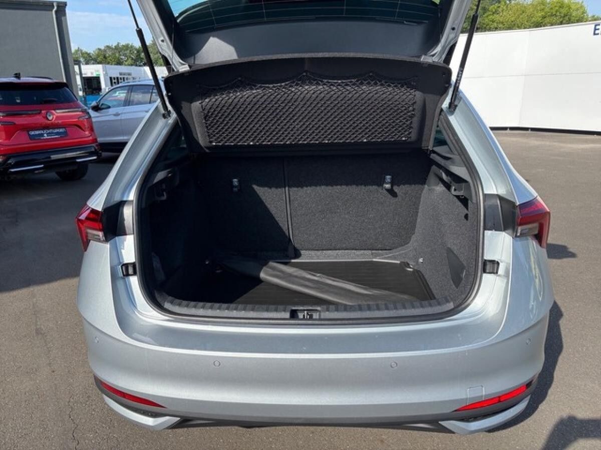 Skoda Scala 1.0 TSI DSG Selection +RFK+AHK+NAVI+PANO+SHZ+