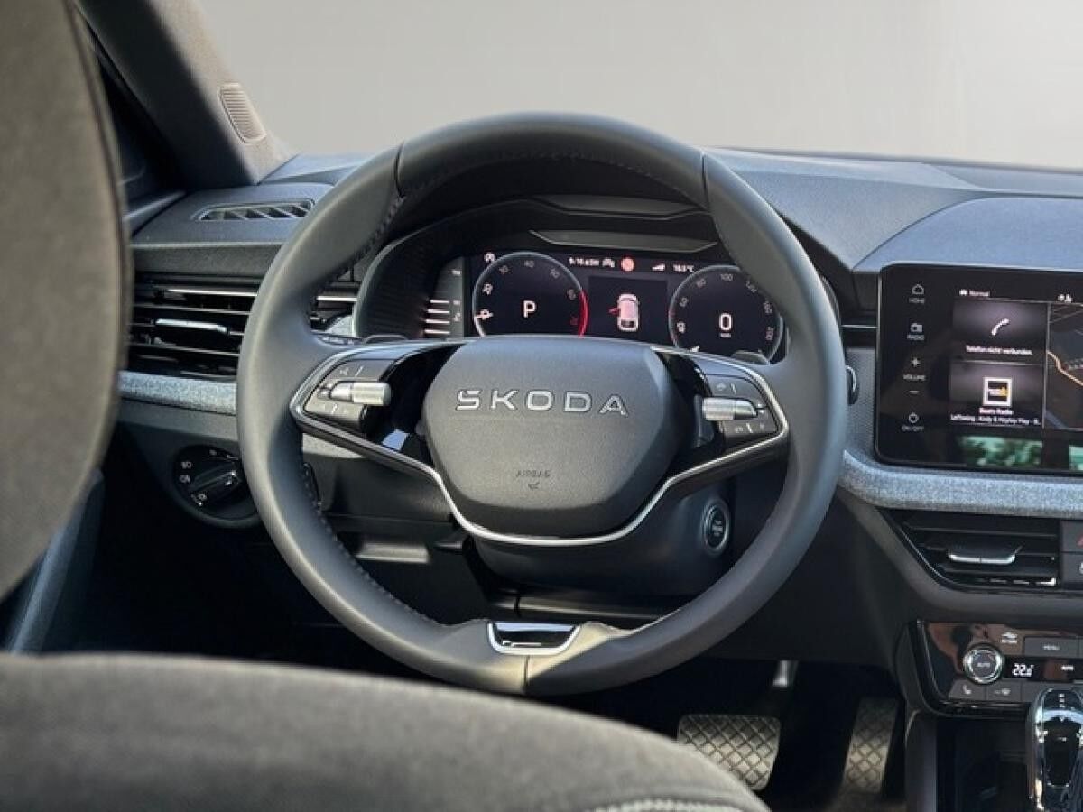 Skoda Scala 1.0 TSI DSG Selection +RFK+AHK+NAVI+PANO+SHZ+