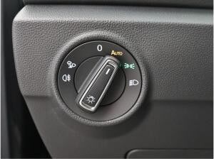 Volkswagen T-Roc Style 2.0 l TDI DSG+PANO+AHK+RFK+NAVI+BLACKSTYLE