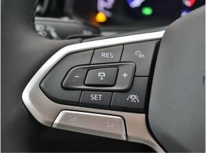 Volkswagen T-Roc Style 2.0 l TDI DSG+PANO+AHK+RFK+NAVI+BLACKSTYLE