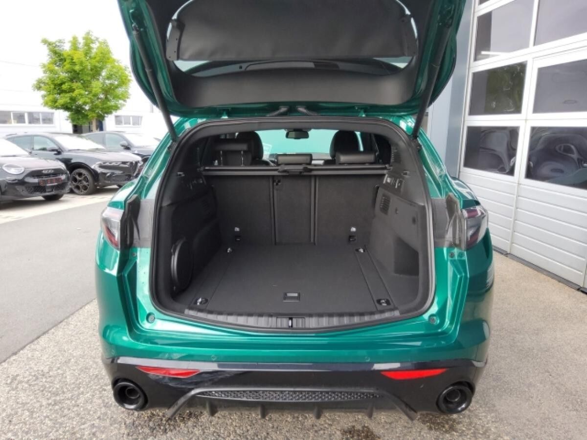 Alfa Romeo Stelvio Gewerbesonderangebot! Veloce Leder + Assist Paket, HK, Pano Sonderlack
