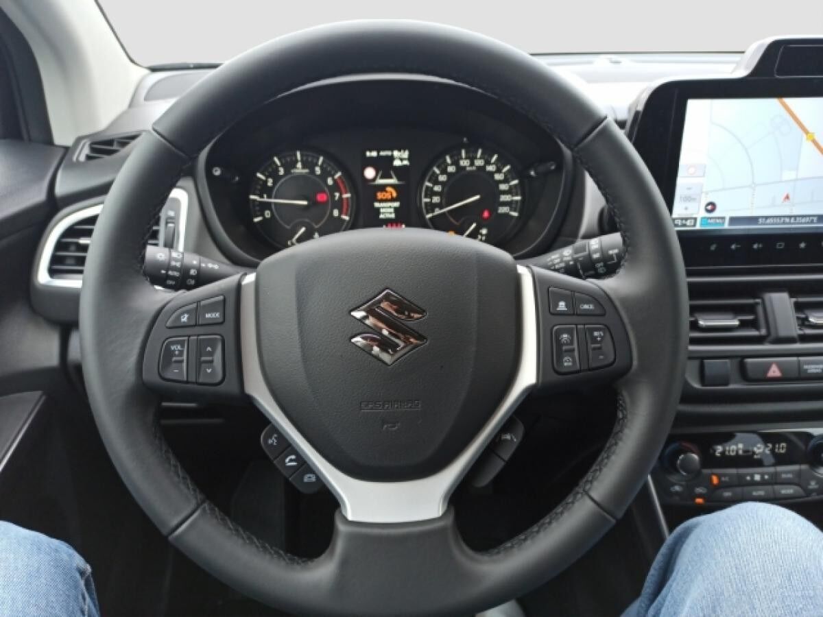 Suzuki S-Cross 1.4 HYBRID Comfort 9 Zoll Display DAB+ Rückfahrkamera Tempomat