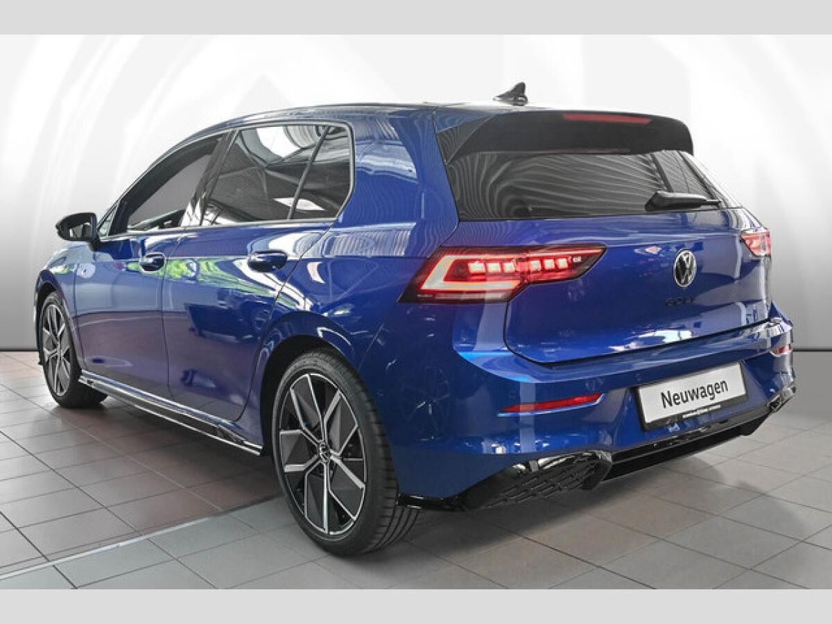 Volkswagen Golf VIII 1.5 eTSI DSG R-Line Black Style