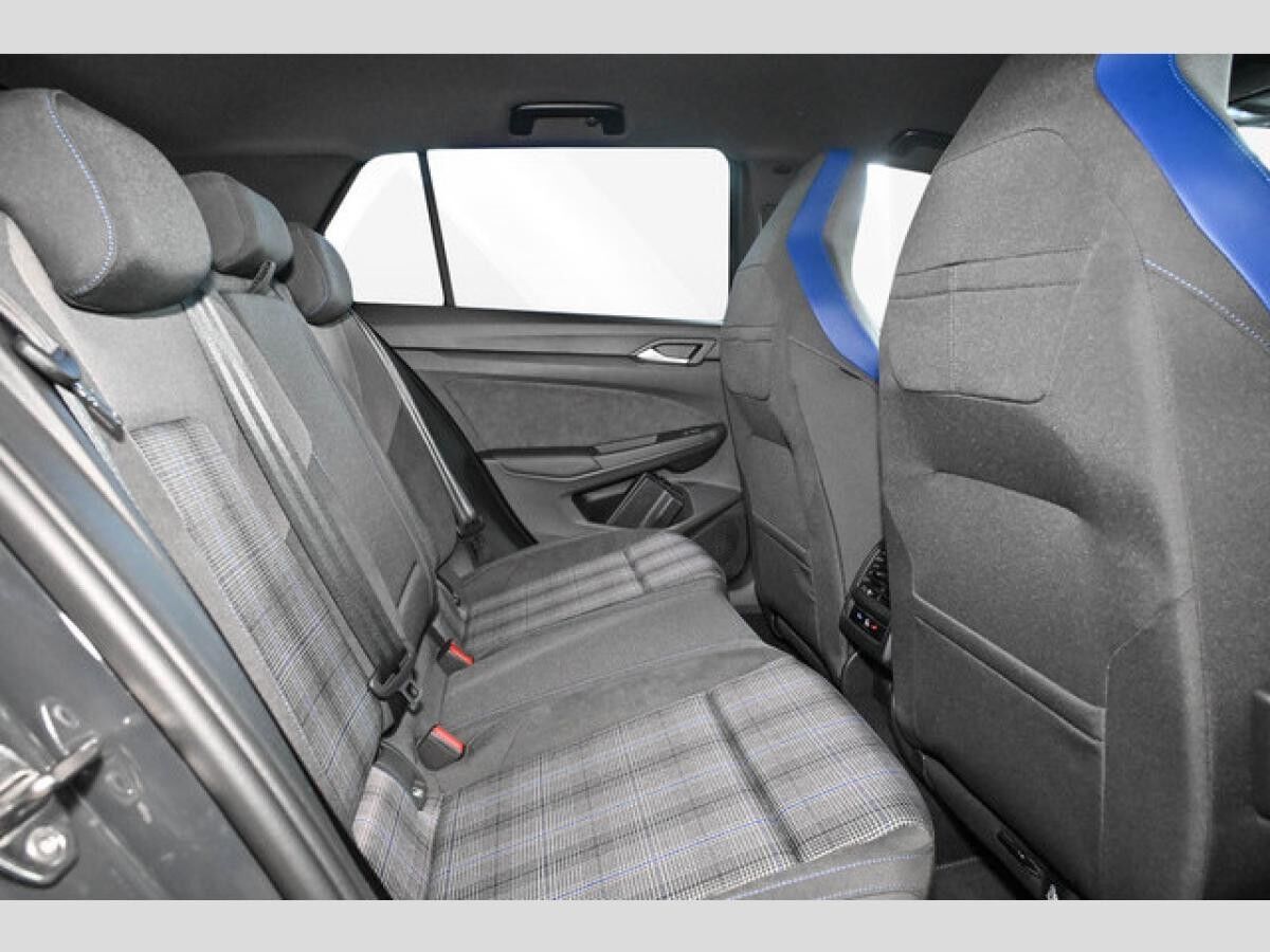 Volkswagen Golf 1.5 eHybrid DSG GTE Black Style