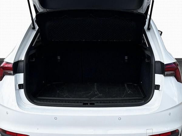 Skoda Scala Selection 1.0 TSI Tour DSG NAVI ACC MATRIX-LED