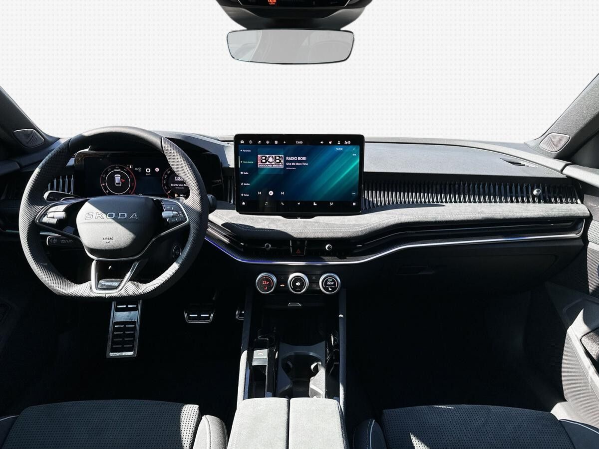 Skoda Superb Combi Sportline 4X4 2.0 TDI DSG Pano AHK MATRIX