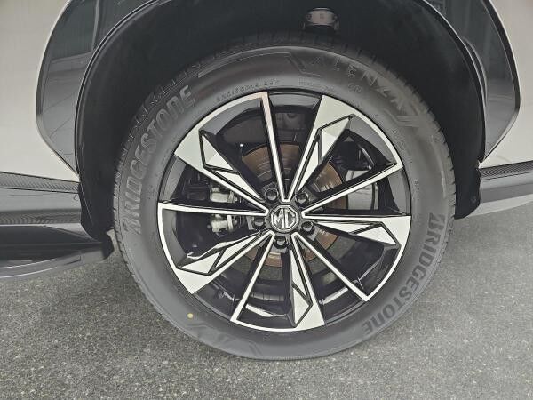 MG HS 1.5 PLUG-IN-HYBRID LUXURY, diverse Farben sofort lieferbar!
