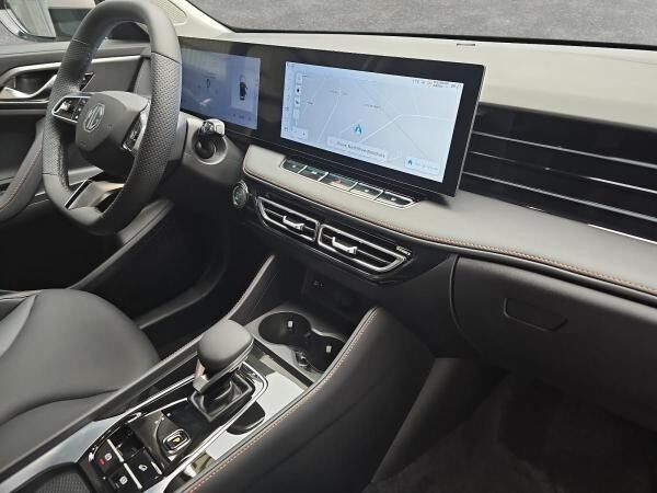 MG HS 1.5 PLUG-IN-HYBRID LUXURY, diverse Farben sofort lieferbar!