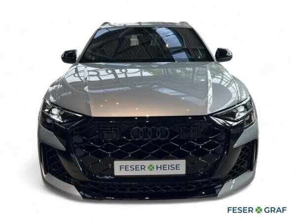 Audi RS Q8 SUV performance RS Sportoffensive