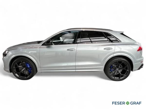 Audi RS Q8 SUV performance RS Sportoffensive