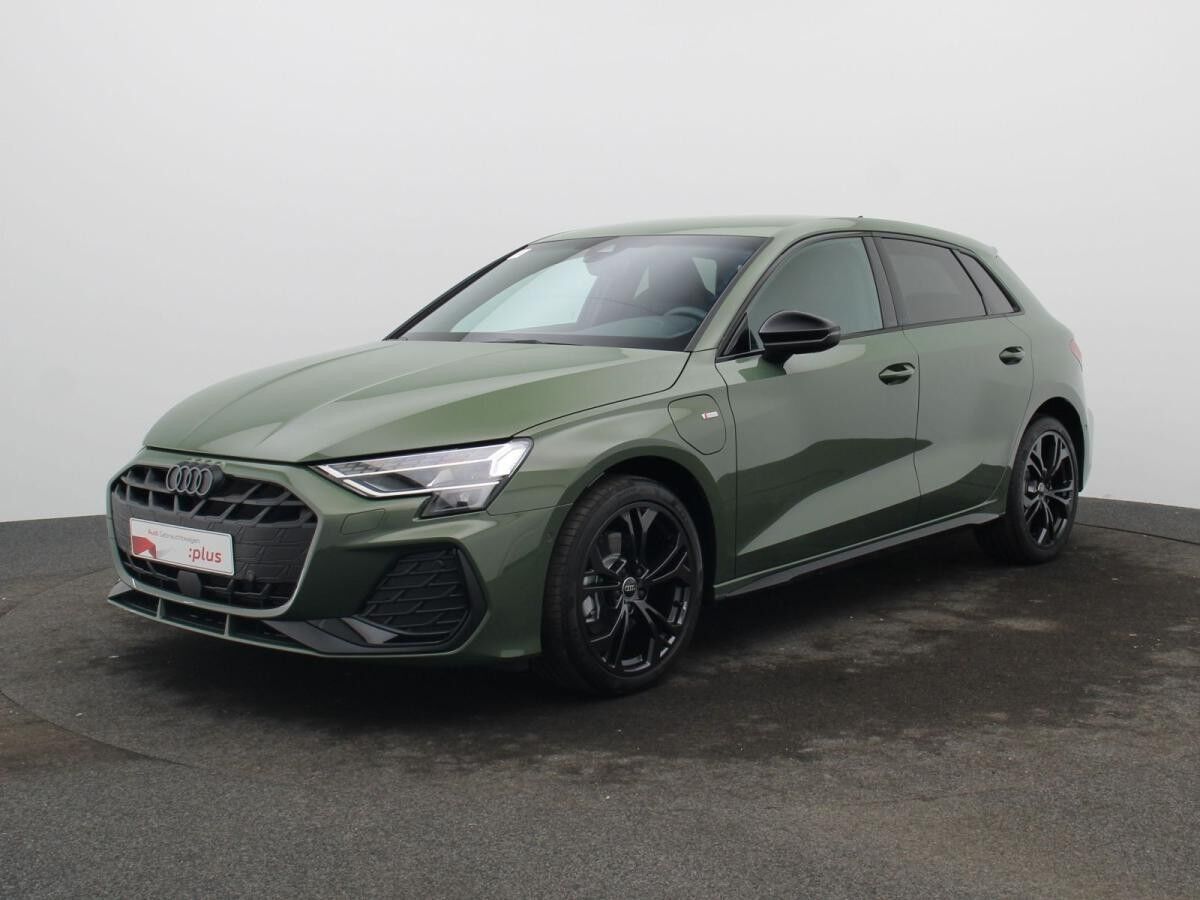 Audi A3 Sportback S-Line 40TFSIe S-tronic / Navi, LED