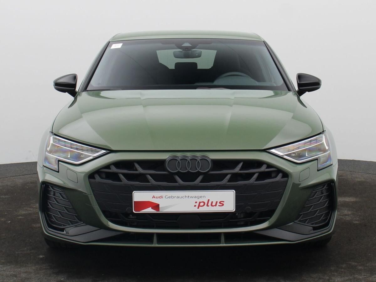 Audi A3 Sportback S-Line 40TFSIe S-tronic / Navi, LED