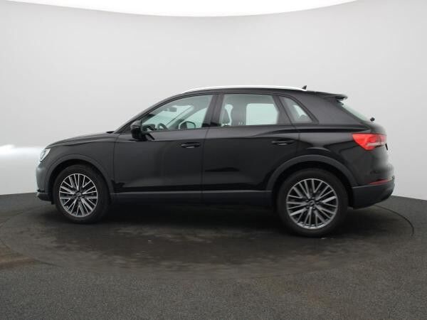 Audi Q3 40 TFSI quattro S-tronic / MMI-Navi plus, RFK