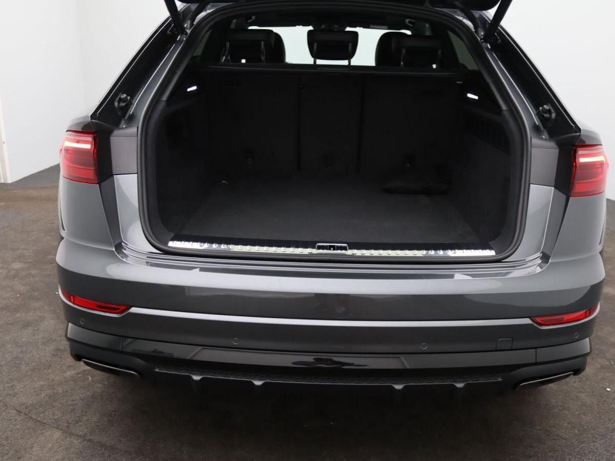 Audi Q8 S-Line 50TDI quattro / Pano, Matrix, AHK, B&O