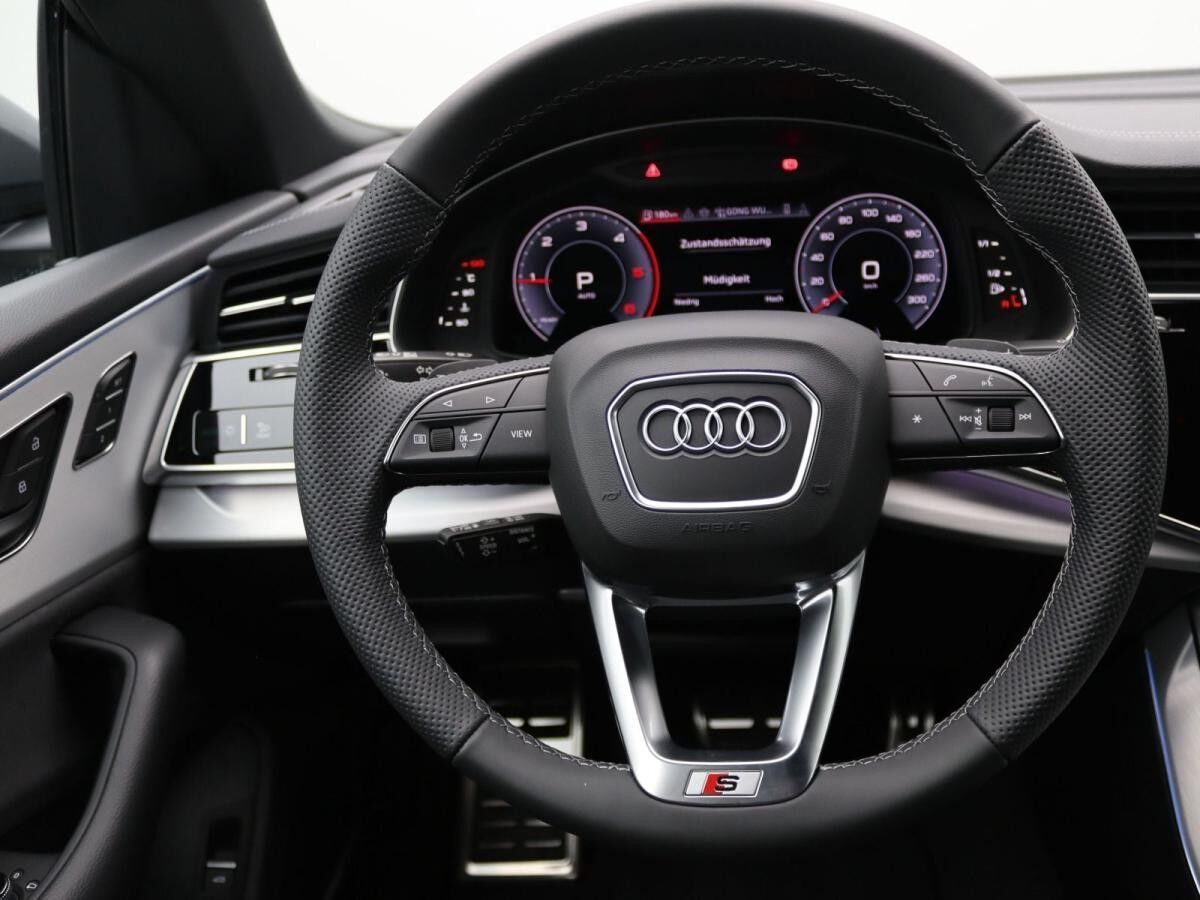 Audi Q8 S-Line 50TDI quattro / Pano, Matrix, AHK, B&O