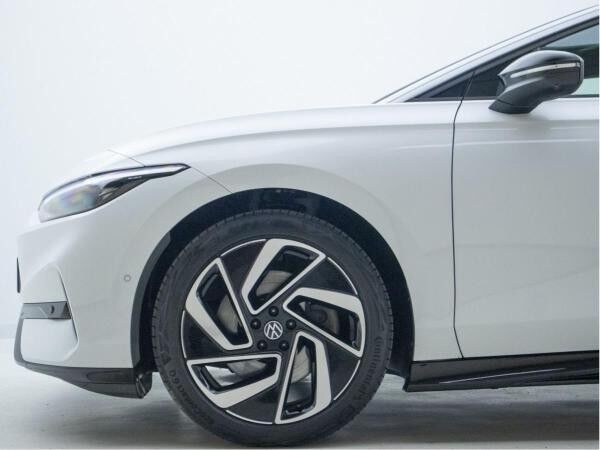 Volkswagen ID.7 Tourer Pro*AHK*AREA*IQ*WÄRMEPUMPE*MASSAGE*