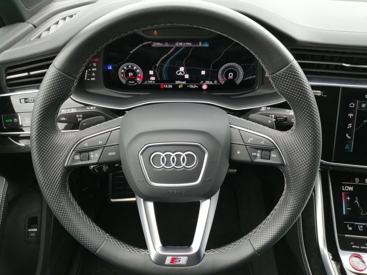 Audi SQ7 Matrix-Laser Pano, B&O Fahrw Adv SportsPl