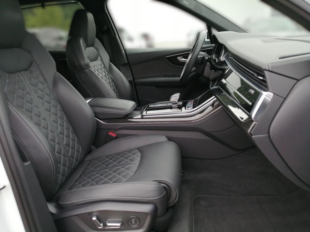Audi SQ7 Matrix-Laser Pano, B&O Fahrw Adv SportsPl