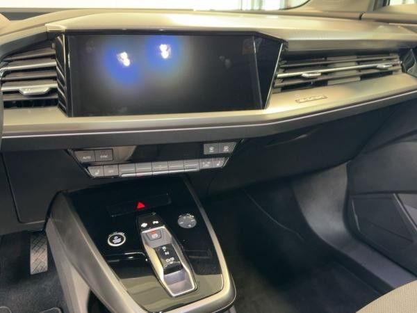 Audi Q4 e-tron 40 LED virtual DAB Navi