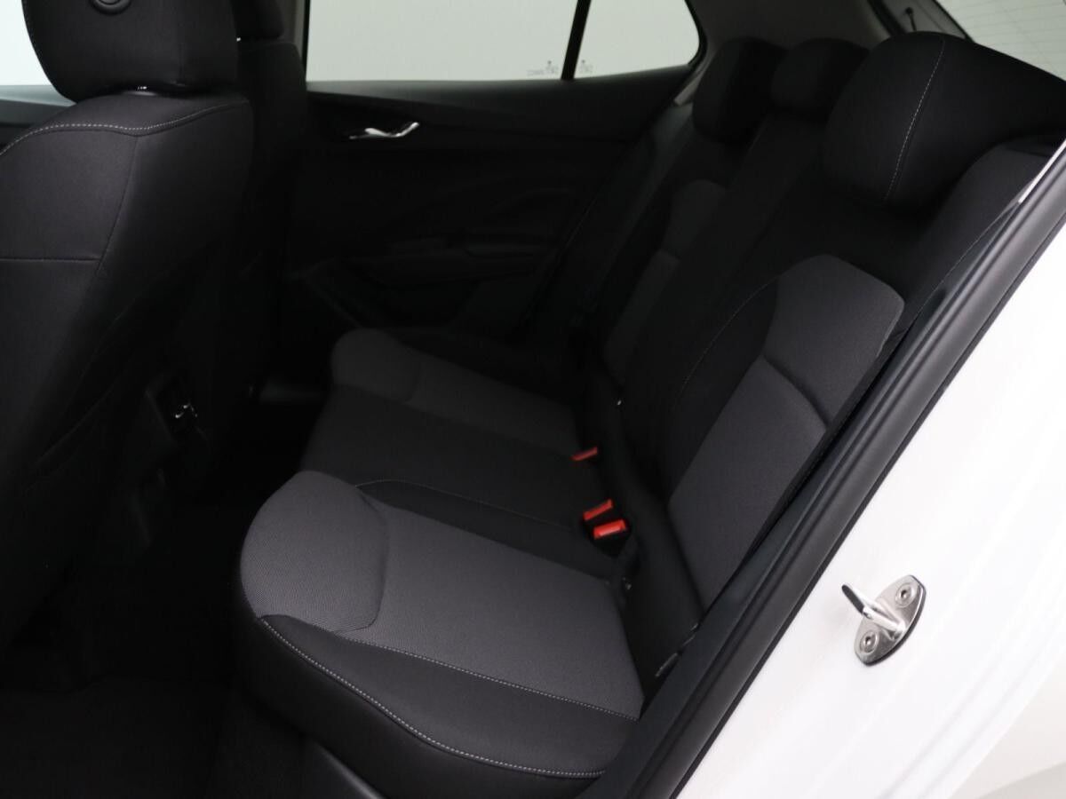 Skoda Fabia Selection 1.0 TSI /LED, Tempomat, RFK, PDC