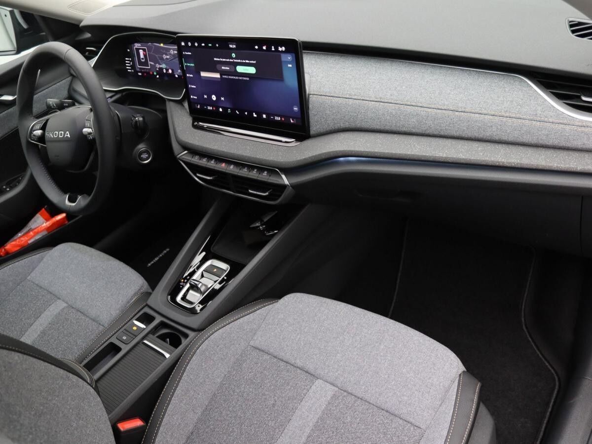 Skoda Octavia Combi Tour 2.0 TDI DSG/ Matrix, ACC, AHK