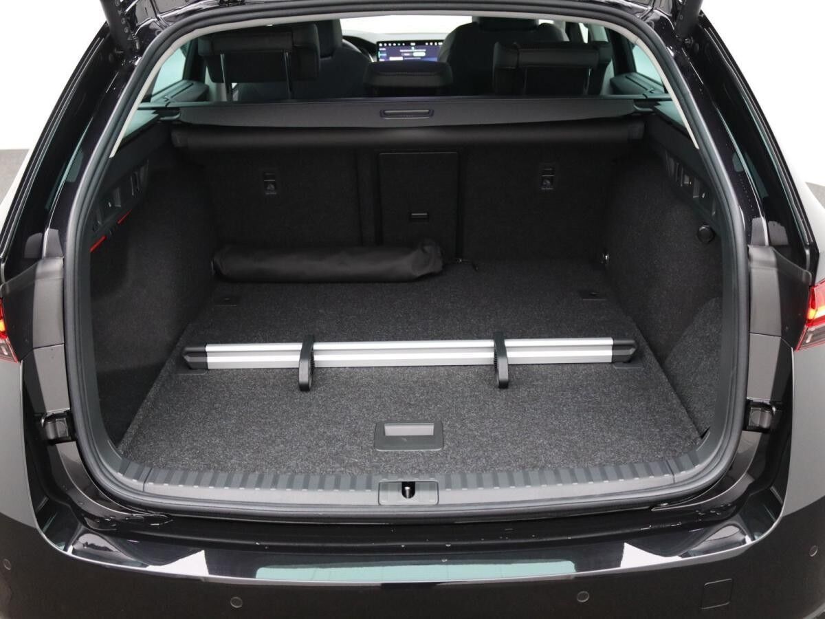 Skoda Octavia Combi Tour 2.0 TDI DSG/ Matrix, ACC, AHK