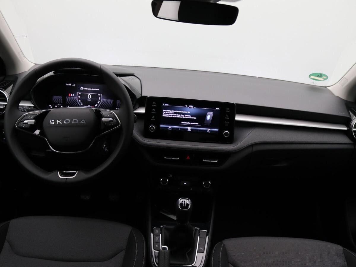 Skoda Fabia Selection 1.0 TSI/ LED, RFK, SHZ, Tempomat