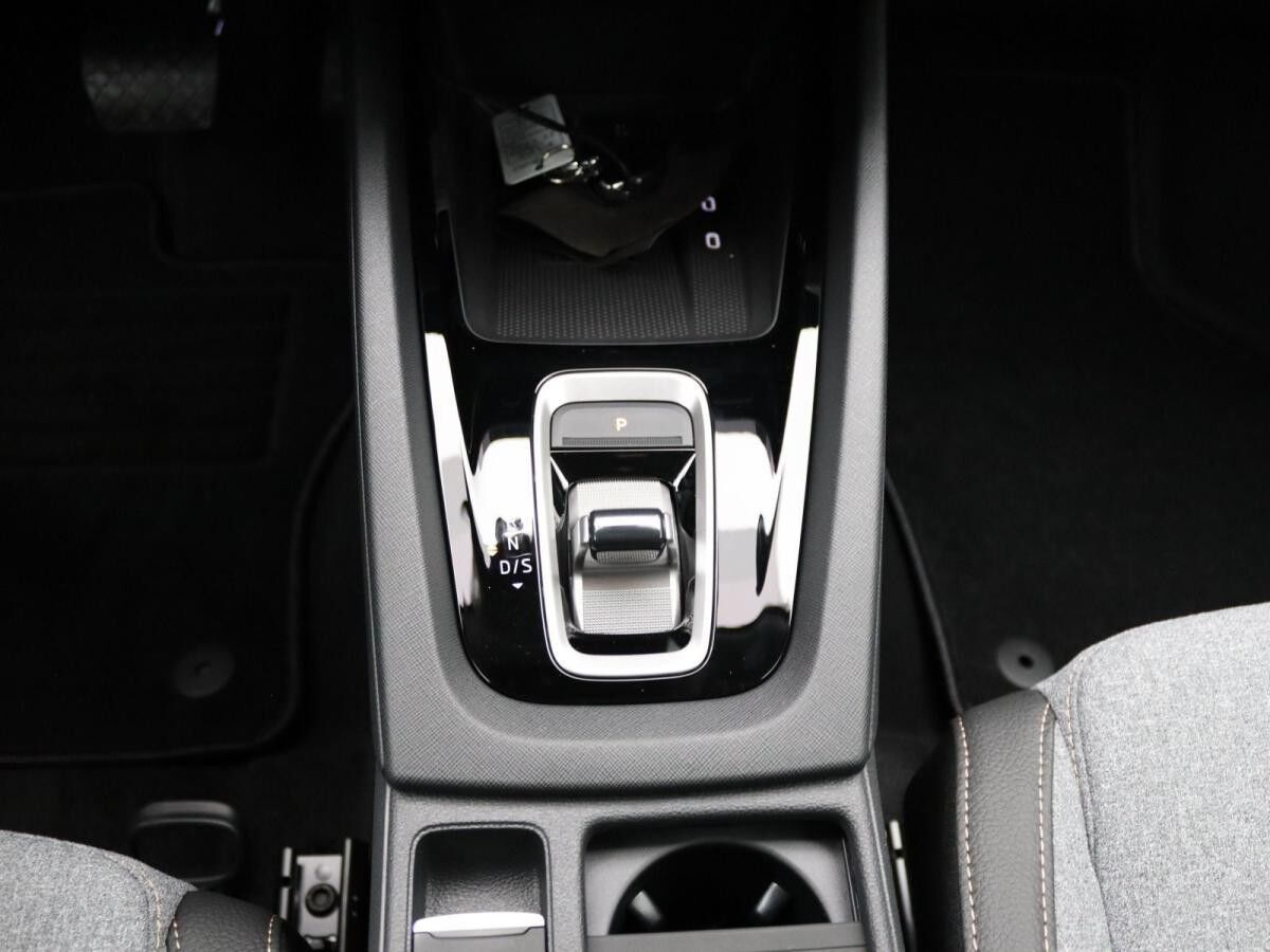 Skoda Octavia Combi Tour 2.0 TDI DSG/ Matrix, ACC, AHK