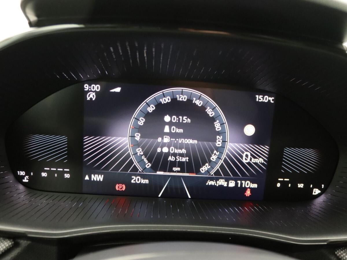 Skoda Fabia Selection 1.0 TSI/ LED, Tempomat, RFK, SHZ