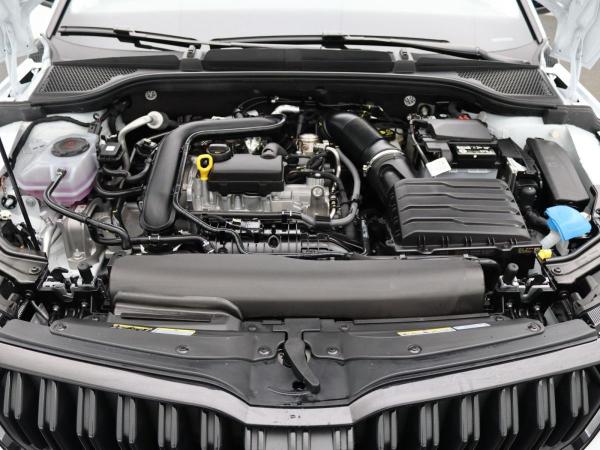 Skoda Kamiq Selection 1.0 TSI DSG / Matrix, ACC, AHK