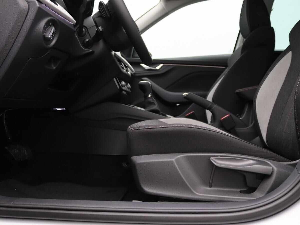 Skoda Kamiq Selection 1.0 TSI DSG / Matrix, ACC, AHK