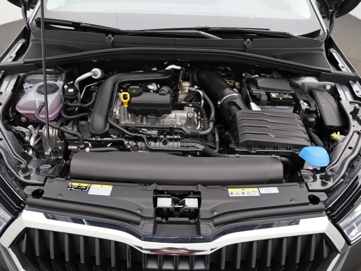 Skoda Fabia Selection 1.0 TSI/ LED, Tempomat, RFK, SHZ