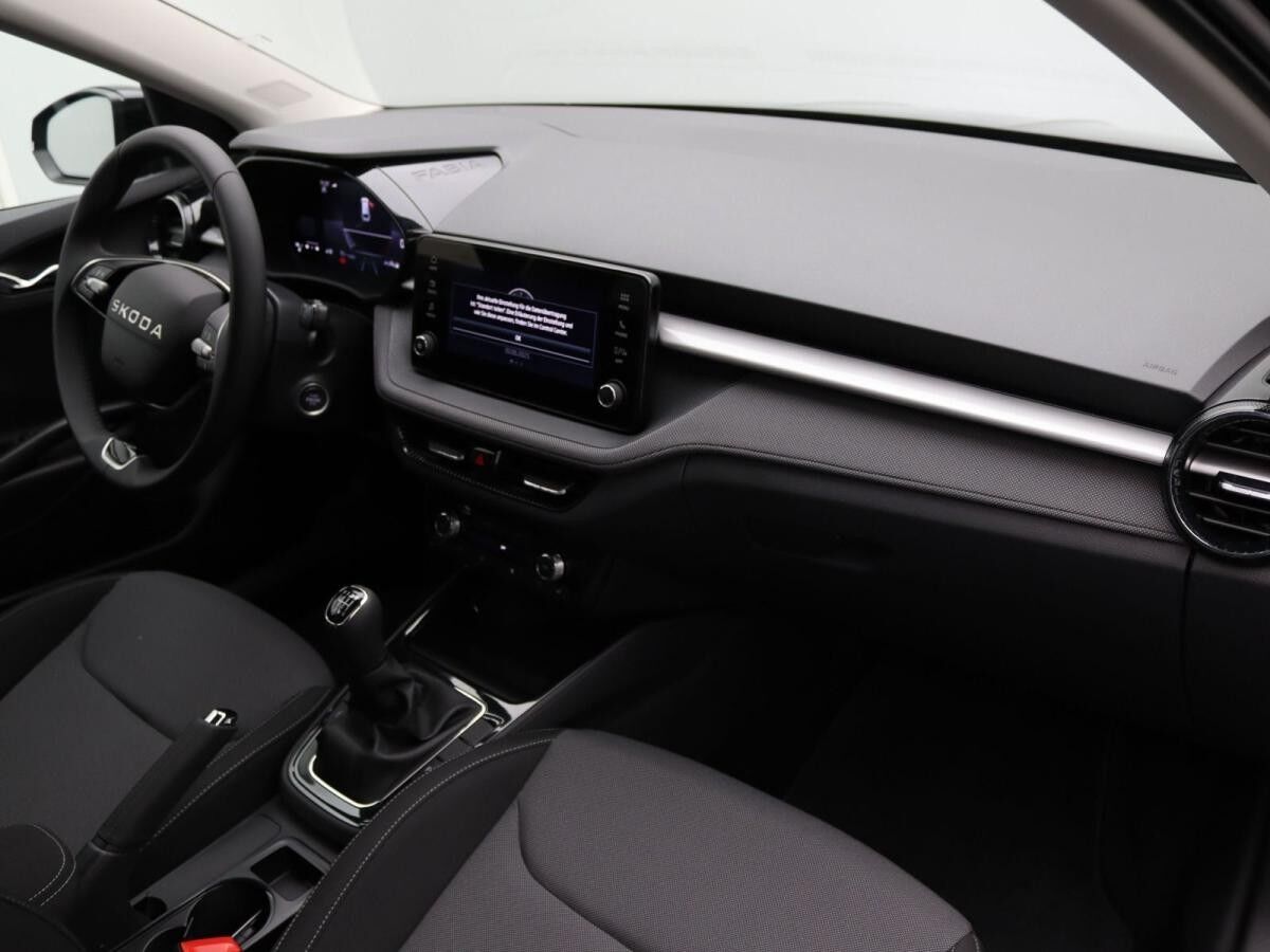 Skoda Fabia Selection 1.0 TSI / LED, RFK, SHZ, DAB+