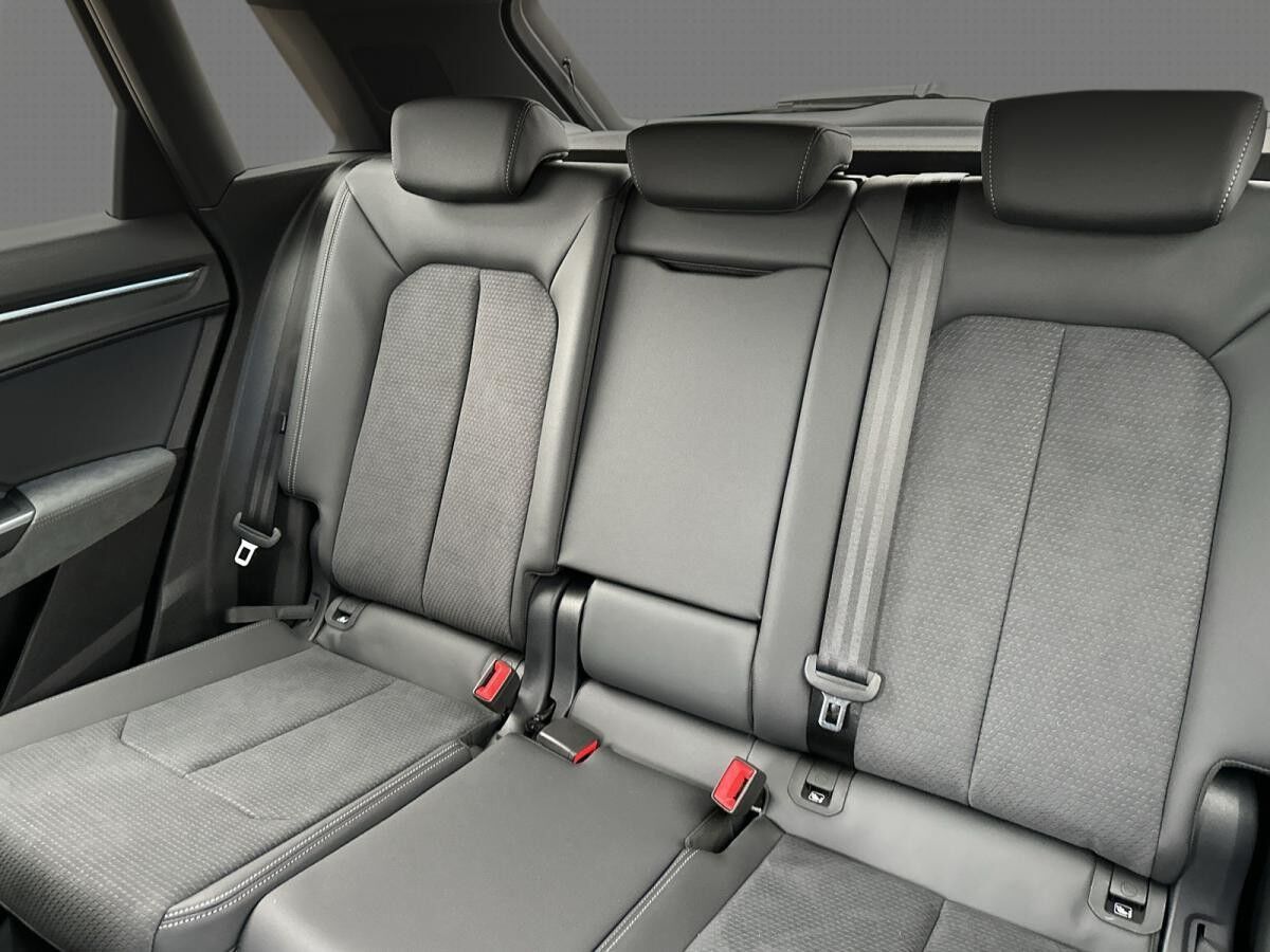 Audi Q3 S line quattro MATRIX AHK. KAMERA S tronic *SOFORT VERFÜGBAR*