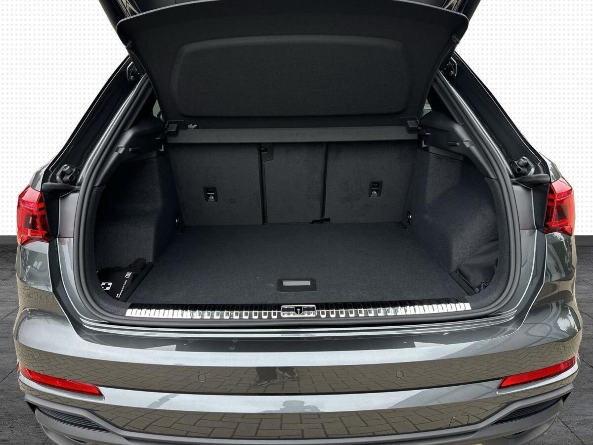 Audi Q3 S line quattro MATRIX AHK. KAMERA S tronic *SOFORT VERFÜGBAR*