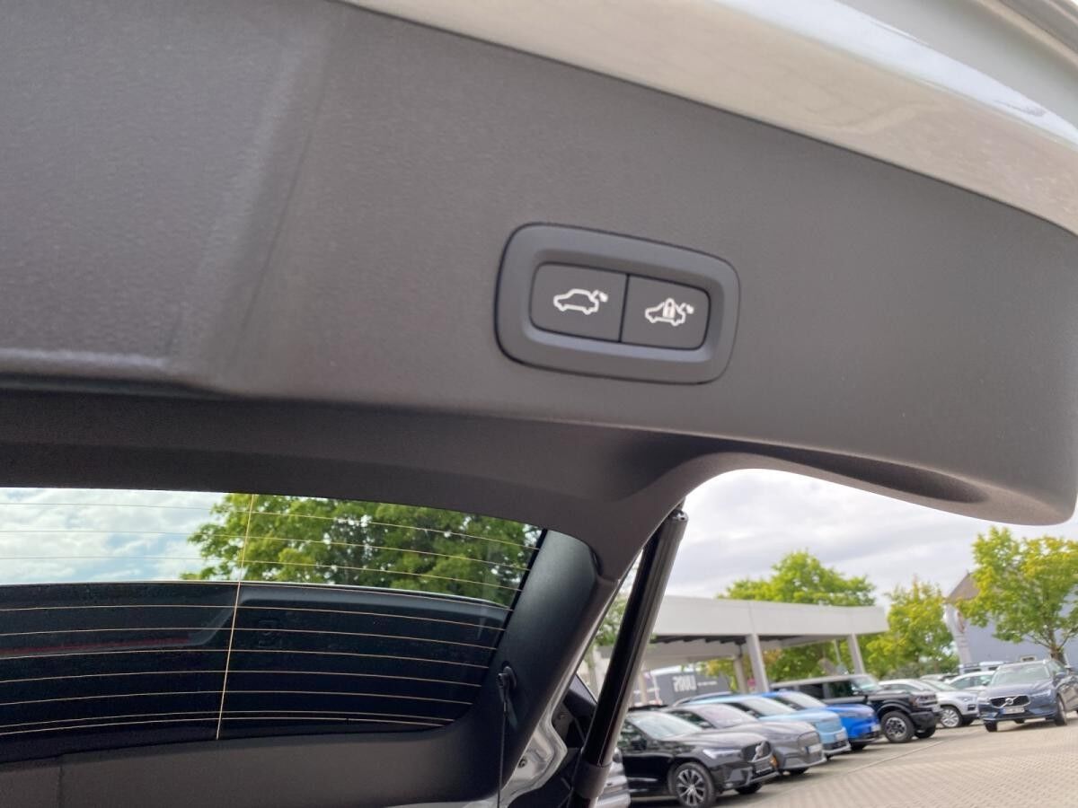 Volvo XC40 Ultra Black Edition ACC+LED+Navi+SD+SHZ