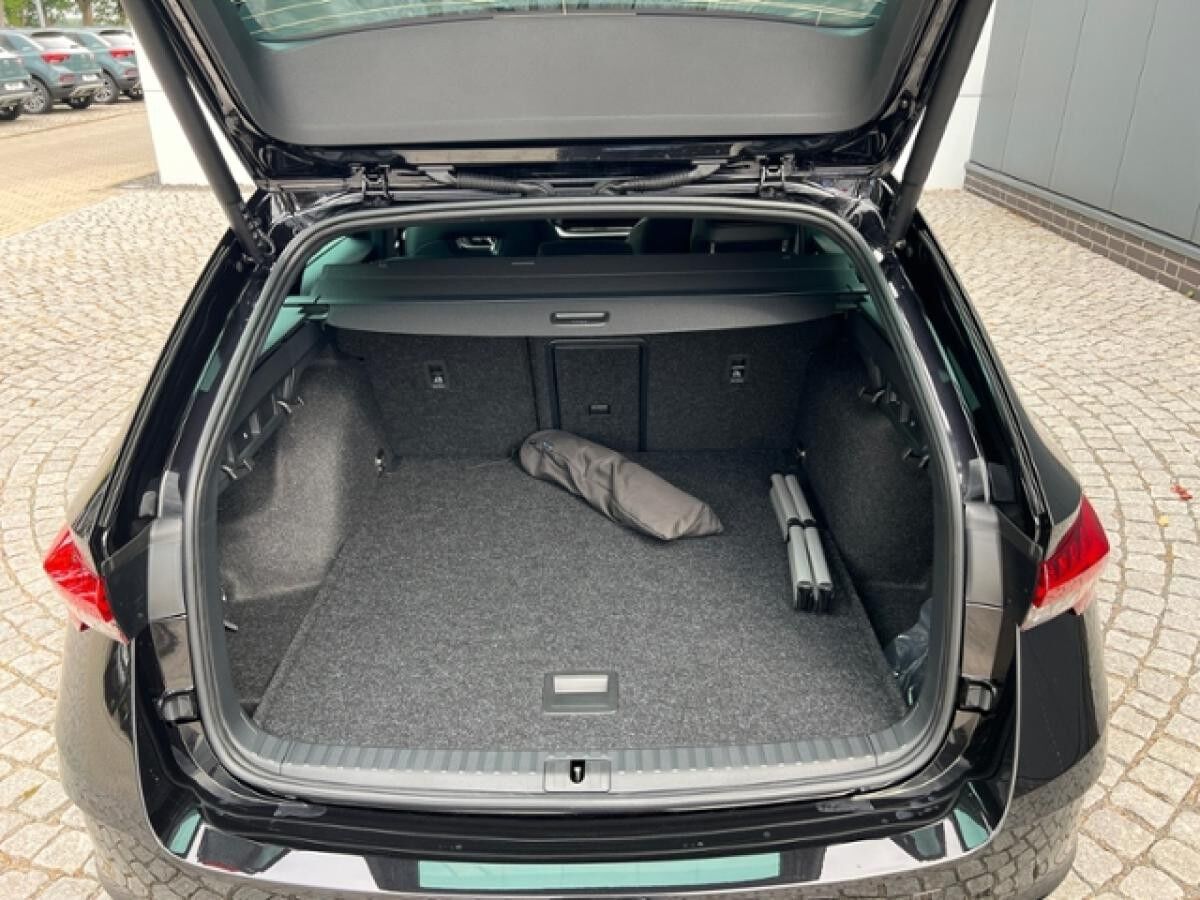 Skoda Octavia Combi RS 2.0 TSI DSG *AHK,Matrix-LED*