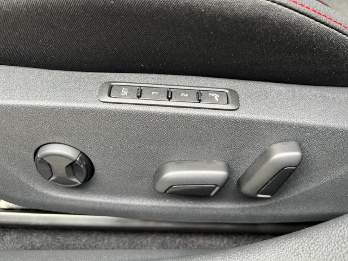 Skoda Octavia Combi RS 2.0 TSI DSG *AHK,Matrix-LED*