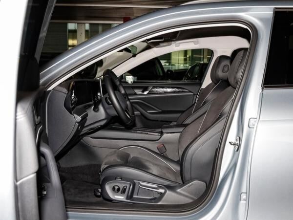 Volkswagen Passat Variant 2,0 TDI DSG Business ACC AHK Navi R-Kamera LED 17"