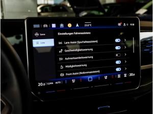 Volkswagen Passat Variant 2,0 TDI DSG Business ACC AHK Navi R-Kamera LED 17"