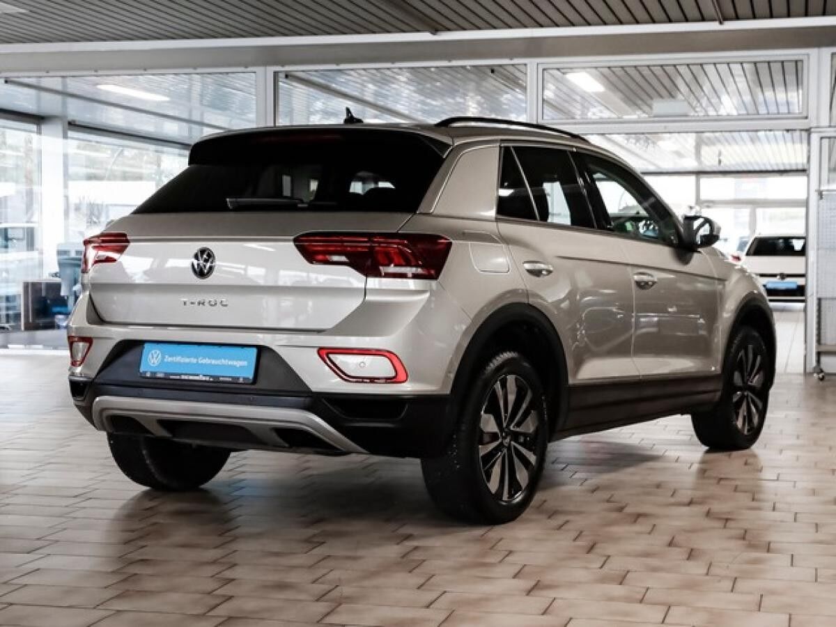 Volkswagen T-Roc 1,5 TSI Move Standheizg ACC LED NaviMedia Parklenk 17"