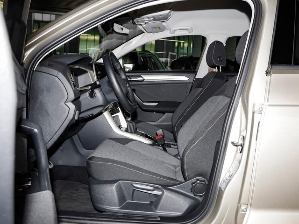 Volkswagen T-Roc 1,5 TSI Move Standheizg ACC LED NaviMedia Parklenk 17"