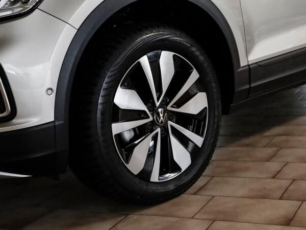 Volkswagen T-Roc 1,0 TSI Move ACC NaviMedia LED Parklenkassist 17"