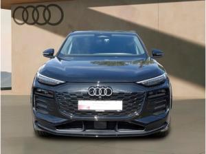 Audi Q6 e-tron quattro 20"Pano AHK Navi+VC ACC Matrix-LED 360°Kam+RFK+PDC SHZ Audi Q6 e-tron quattro 20"Pano AHK Navi+VC ACC Matrix-LED 360°Kam+RFK+PDC SHZ