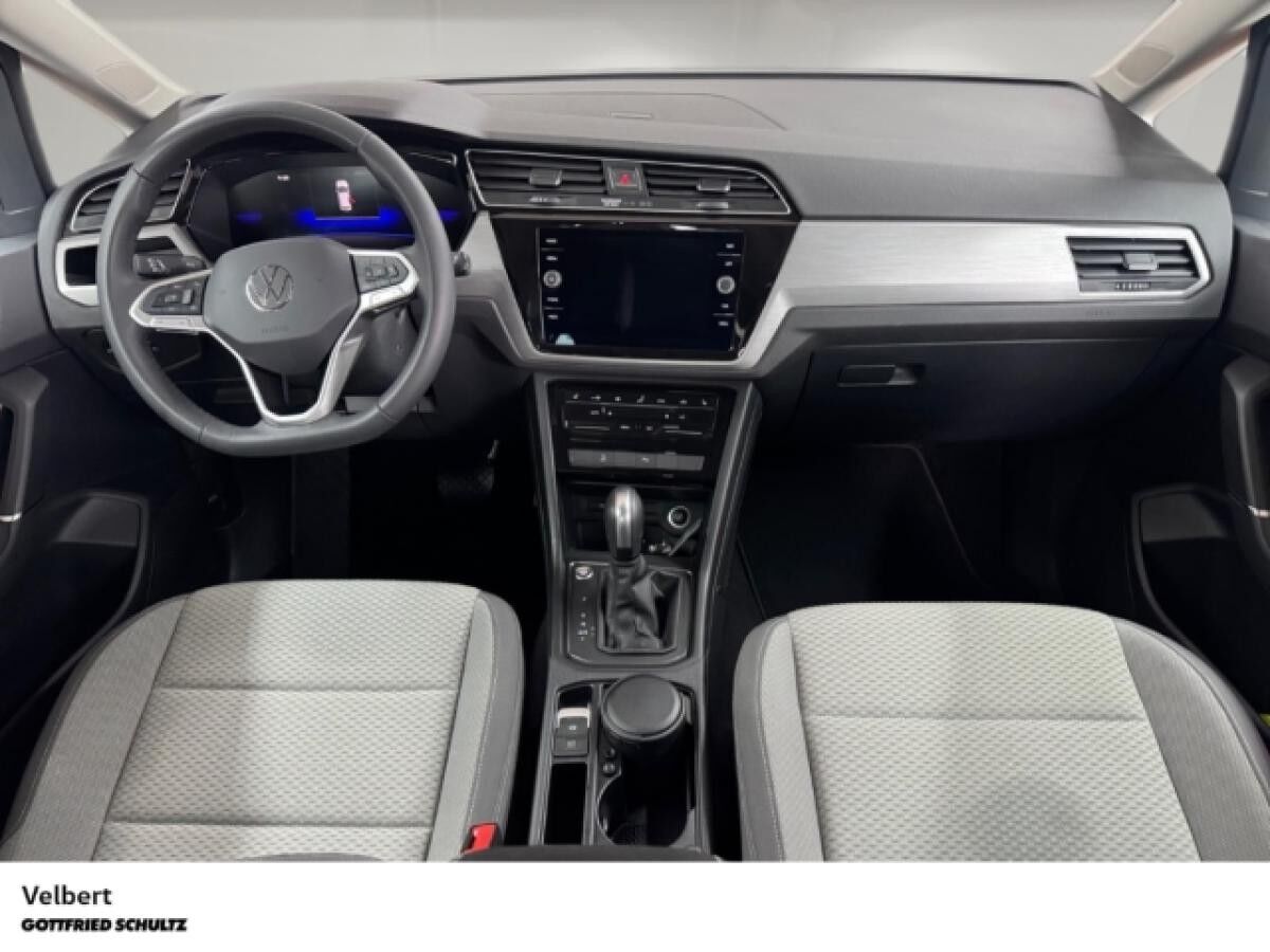 Volkswagen Touran Comfortline 1.5 TSI DSG 💥 7 Sitzer 💥 AHK  KAMERA  PDC  NAVI SHZ 💥