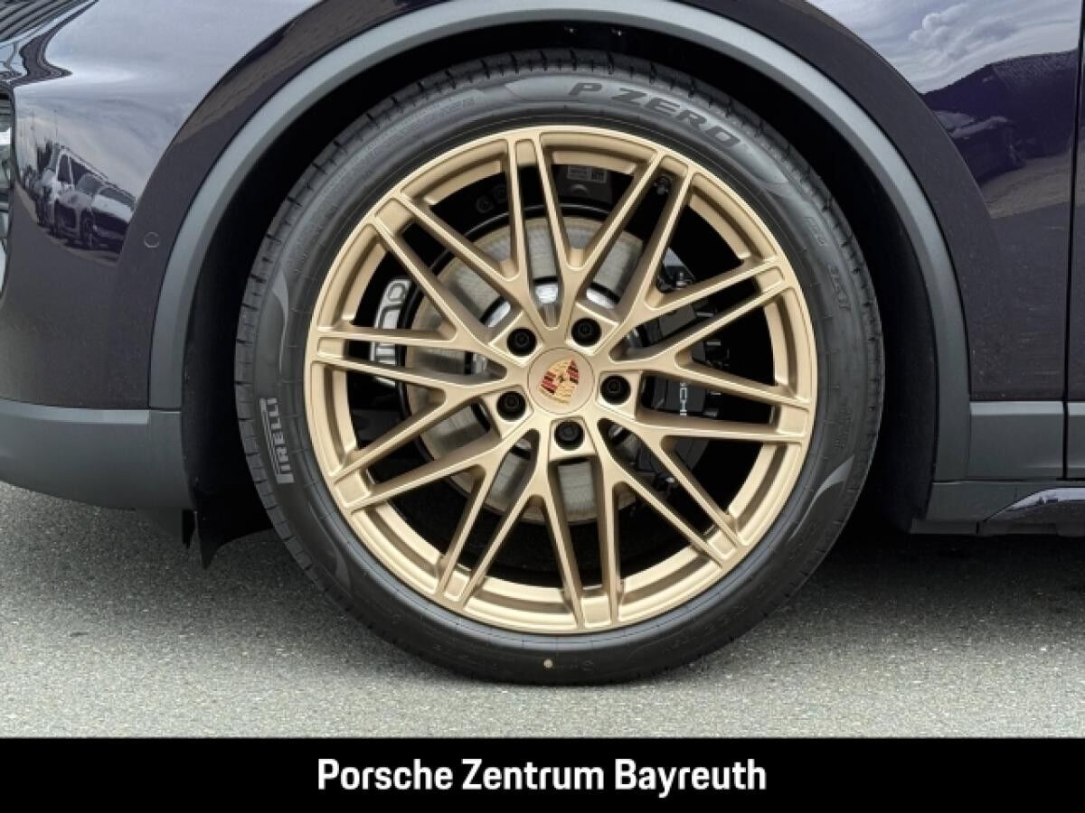 Porsche Macan 4S *PTS VIOLAMETALLIC*MANUFAKTUR*