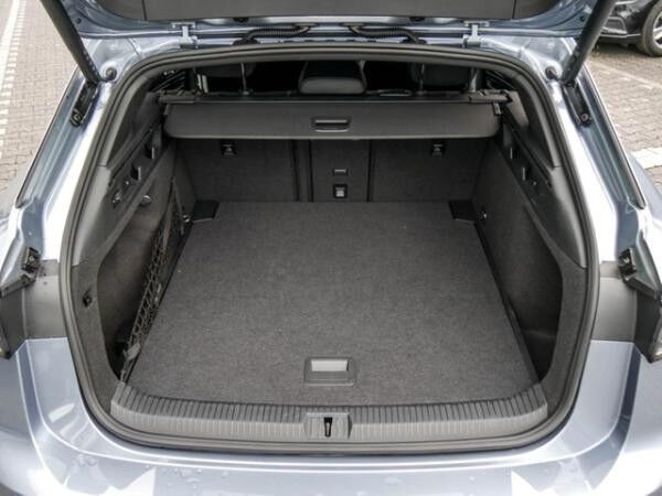 Volkswagen ID.7 Tourer PRO WÄRMEPUMPE AHK 360°CAM ACC LM20